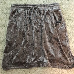 Lily Rain velvet drawstring skirt size Large